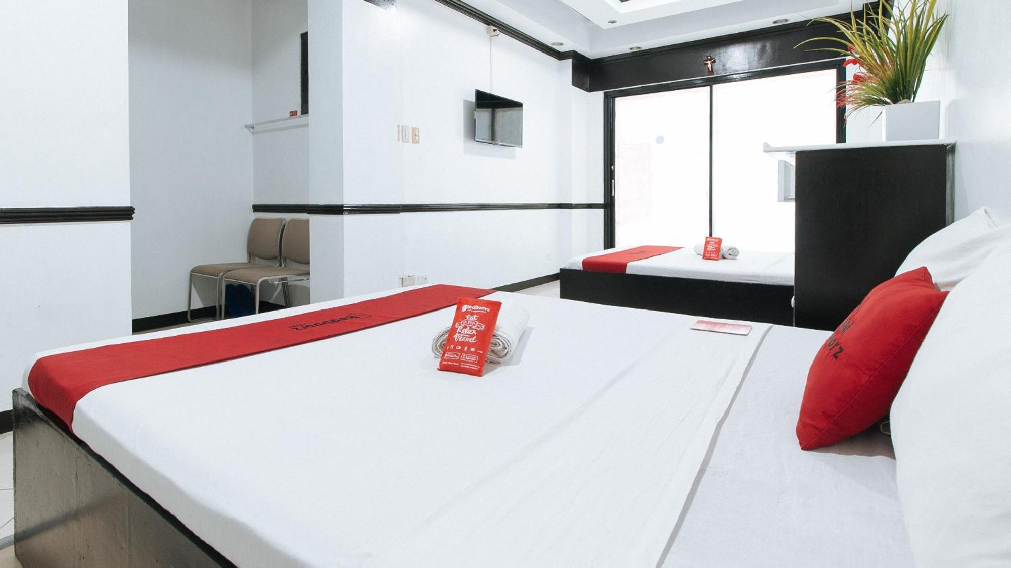 Reddoorz At Plus Villa Gloria Taguig Exteriör bild