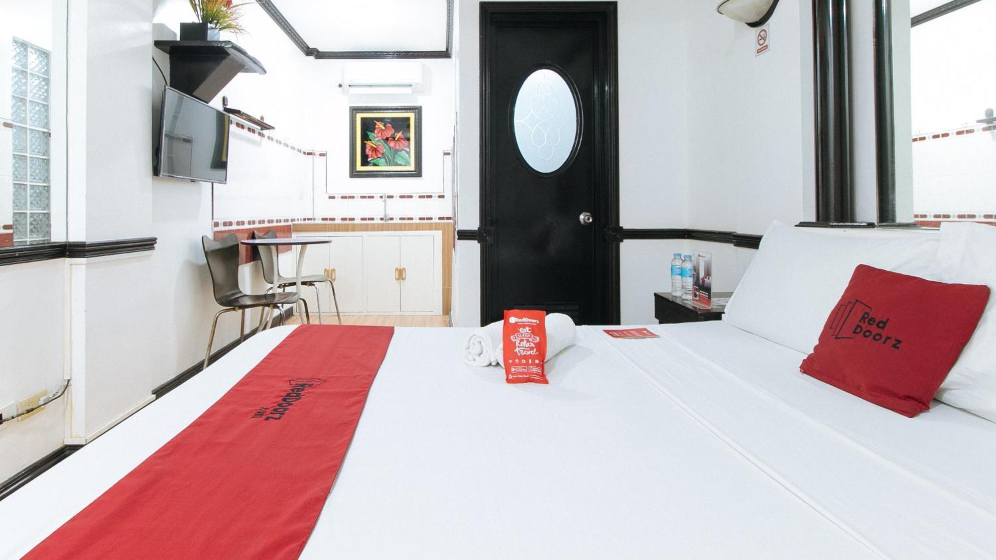 Reddoorz At Plus Villa Gloria Taguig Exteriör bild