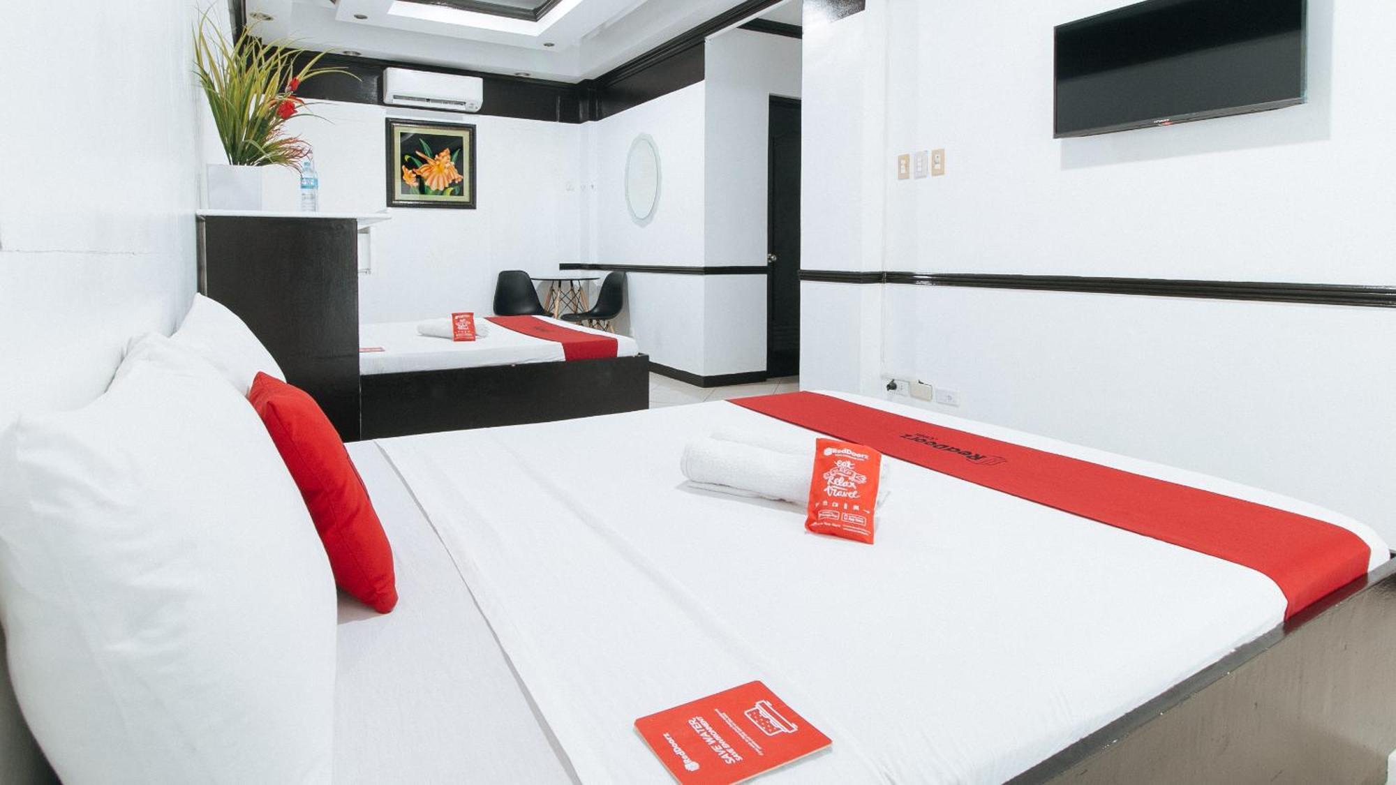 Reddoorz At Plus Villa Gloria Taguig Exteriör bild