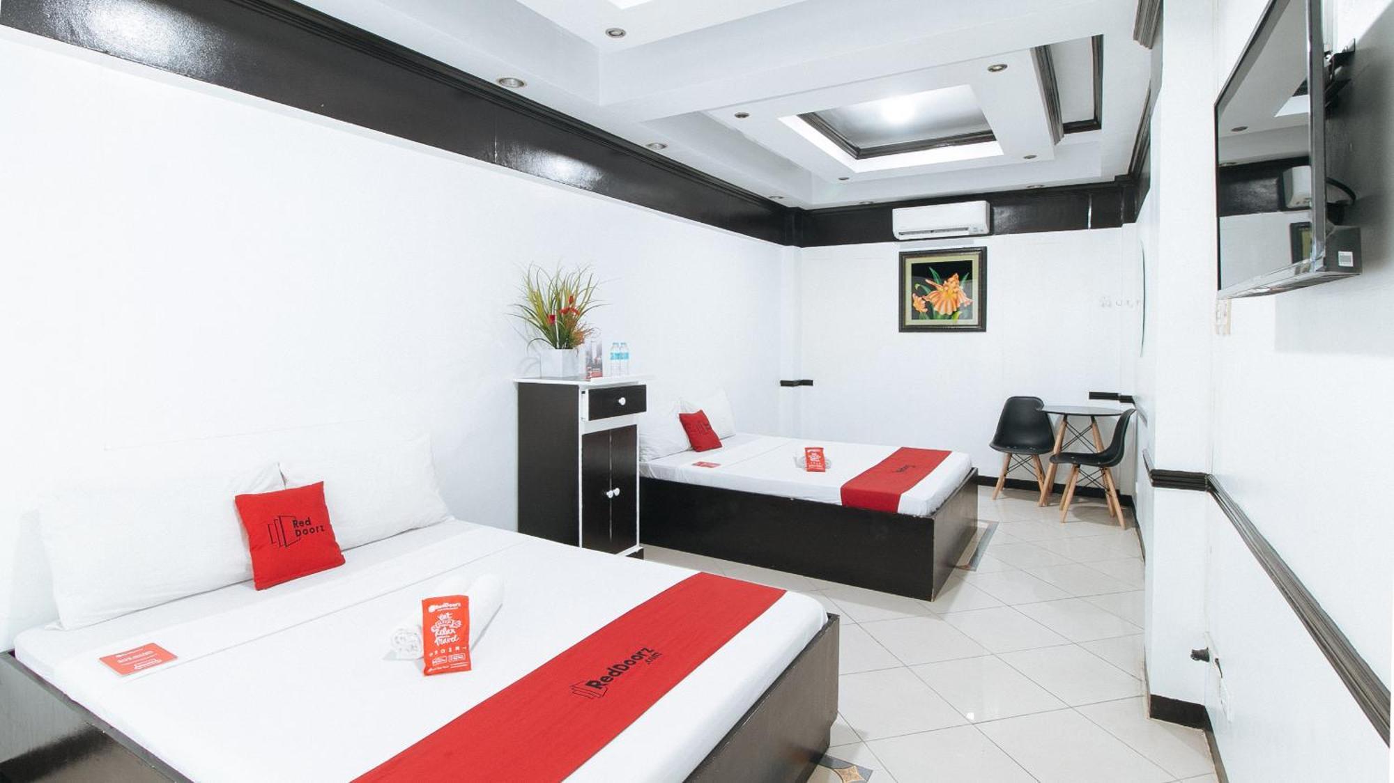 Reddoorz At Plus Villa Gloria Taguig Exteriör bild