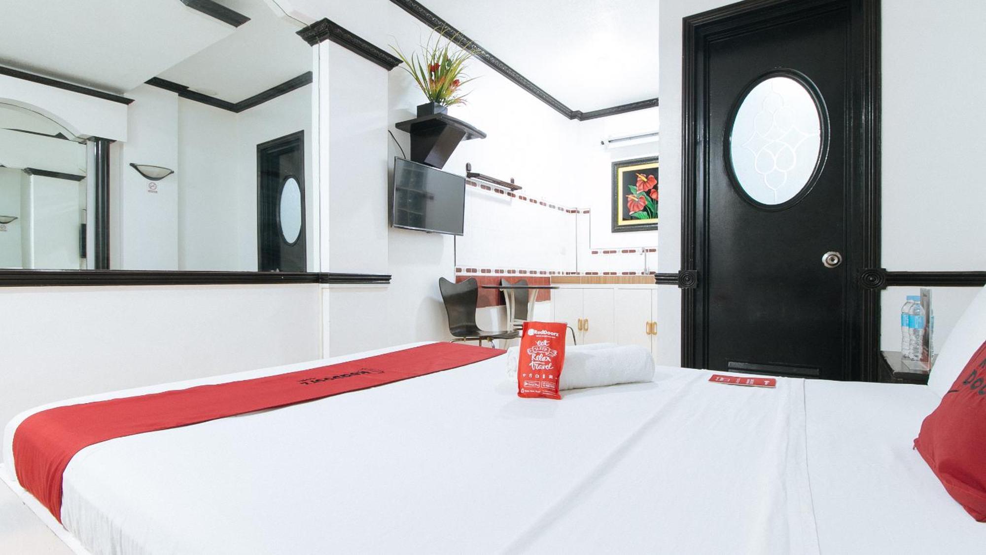 Reddoorz At Plus Villa Gloria Taguig Exteriör bild